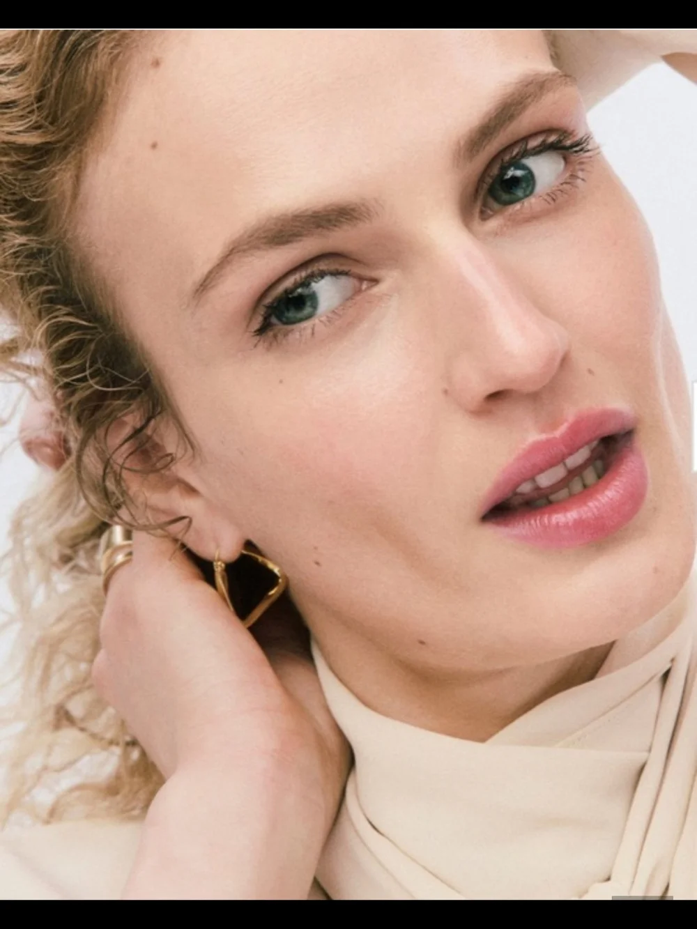 Beautycounter Sheer Genius Conditioning Lipstick In Petal